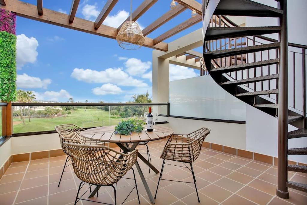 2 Terraces Apartment W/ Astonishing Views. 科斯塔德安提瓜 外观 照片